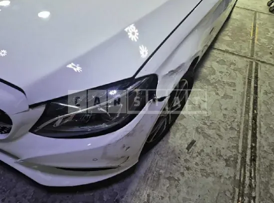 Photo 2 of 12: 2018 Mercedes-Benz C350e — Korean insurance auction