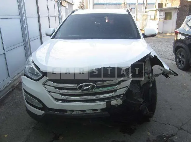 Photo 2 of 28: 2014 Hyundai Santa Fe DM — Korean insurance auction