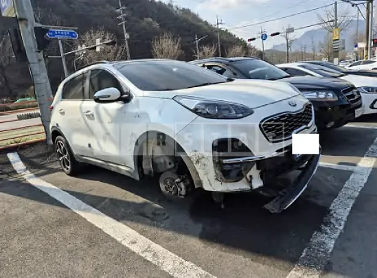 Photo 2 of 9: 2020 Kia Sportage — Korean insurance auction