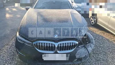 Photo 1 of 35: 2021 BMW 320i — Korean insurance auction