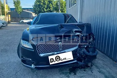 Photo 1 of 13: 2017 Bentley Lincoln Town-Continental 3.0 AWD, VIN 1LN6L9NC3H5601261 — Korean insurance auction
