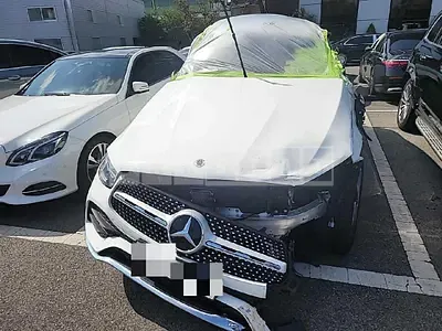 Photo 1 of 40: 2022 Mercedes-Benz GLC220 d 4Matic Coupe — Korean insurance auction