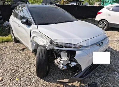 Photo 1 of 38: 2019 Hyundai Kona Electric — Korean insurance auction