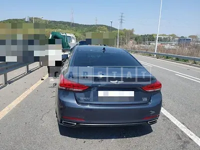 Photo 1 of 10: 2015 Genesis — Korean insurance auction