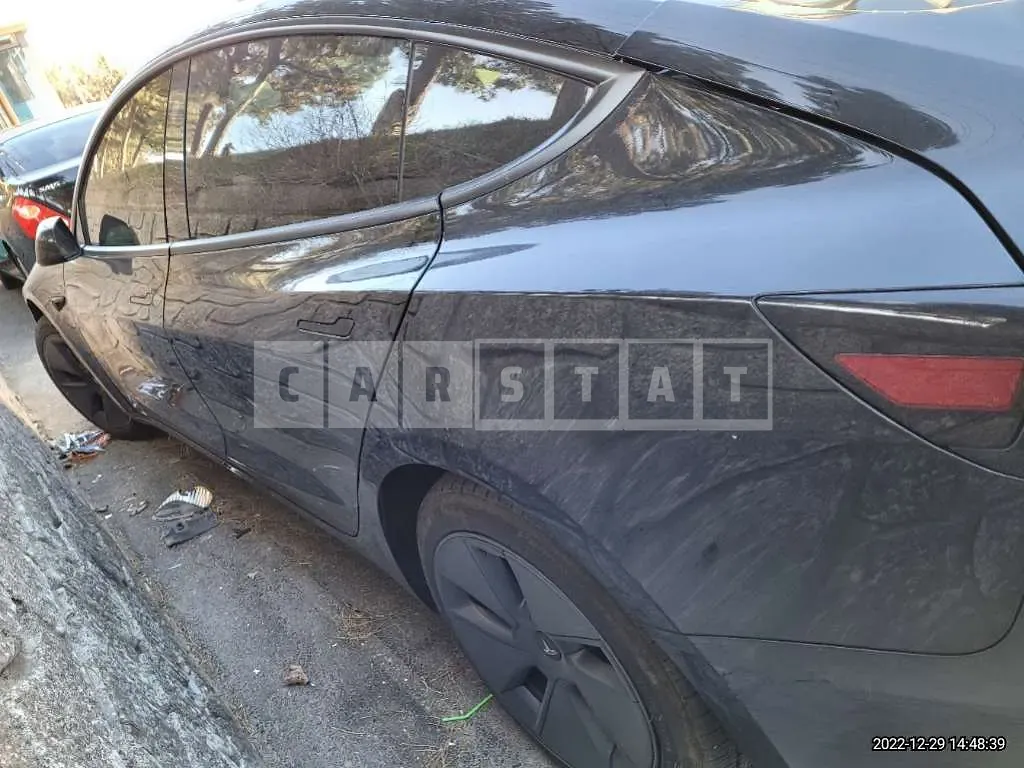 Photo 2 of 5: 2022 Tesla Model 3 Long Range, VIN 5YJ3E1EBXNF149202 — Korean insurance auction