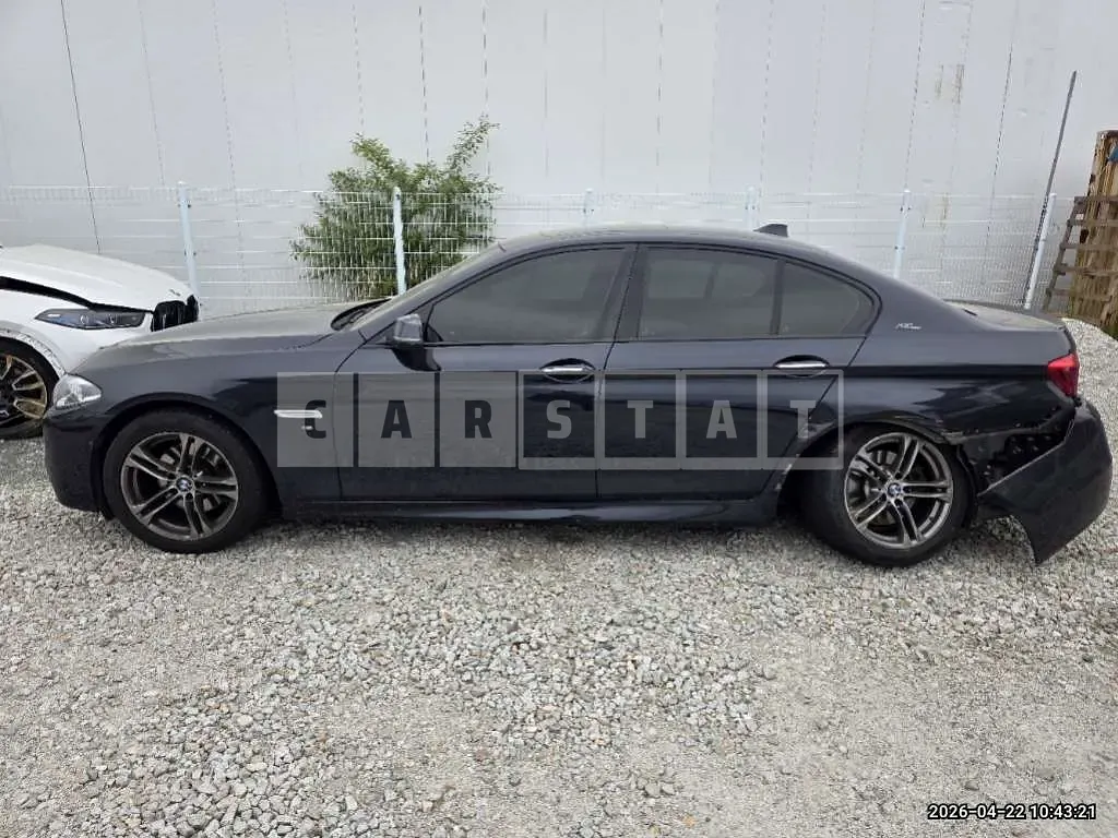 Photo 2 of 32: 2016 BMW 528i — Korean insurance auction