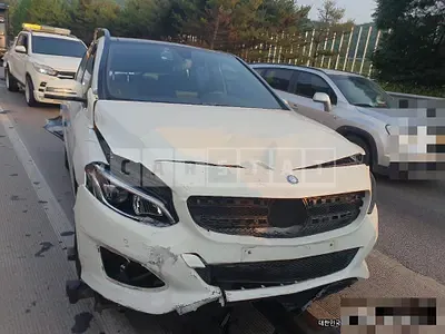 Photo 1 of 9: 2015 Mercedes-Benz B200 CDI — Korean insurance auction