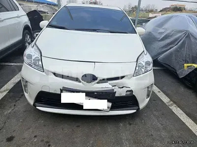 Photo 1 of 12: 2015 Toyota Prius — Korean insurance auction