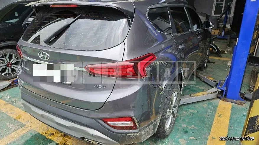 Photo 2 of 25: 2018 Hyundai Santa Fe TM 2.0 — Korean insurance auction