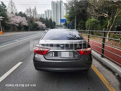 Photo 1 of 8: 2016 Toyota Camry Hybrid LE — Korean insurance auction