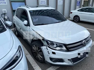 Photo 1 of 30: 2016 Volkswagen Tiguan 2.0 TDI BMT — Korean insurance auction