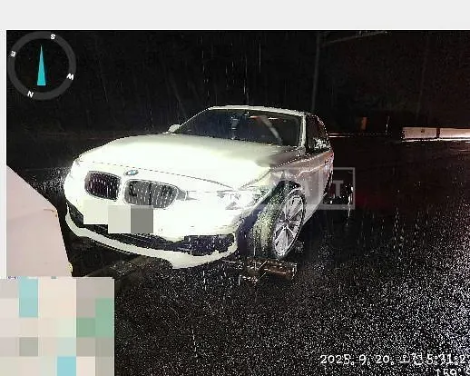 Photo 2 of 16: 2018 BMW 320d — Korean insurance auction