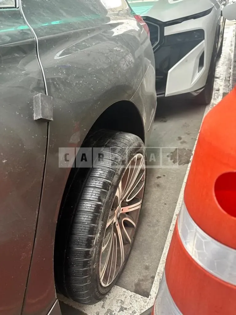 Photo 2 of 9: 2017 BMW 750Li xDrive (2015 Modified Model) — Korean insurance auction