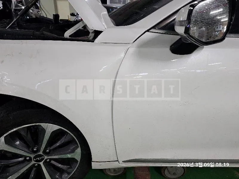 Photo 2 of 23: 2023 Kia K8 Hybrid — Korean insurance auction