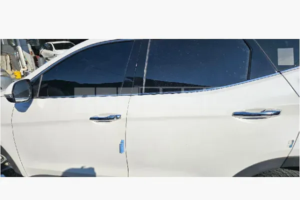 Photo 2 of 13: 2016 Hyundai Santa Fe — Korean insurance auction