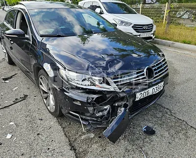 Photo 1 of 9: 2015 Volkswagen CC 2.0 TDI Blue Motion — Korean insurance auction