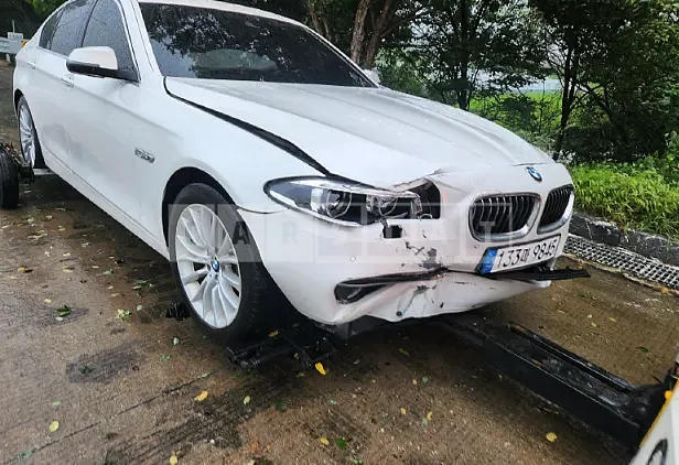 Photo 2 of 17: 2016 BMW 520d, VIN WBA5E5102GG205224 — Korean insurance auction