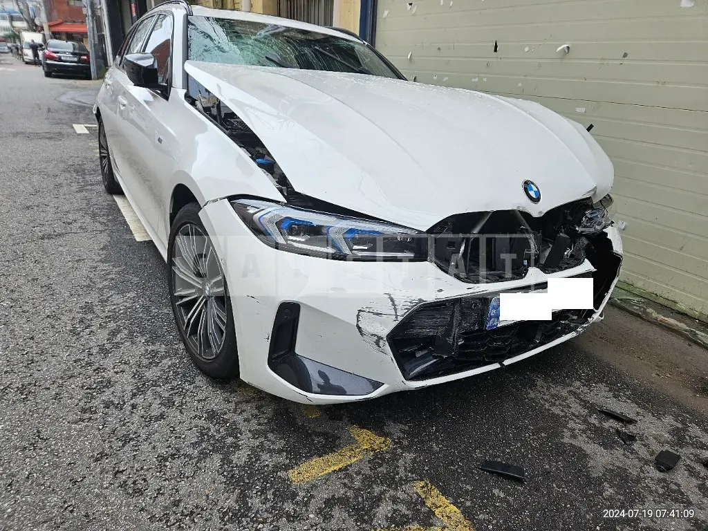 Photo 2 of 50: 2023 BMW M340i xDrive Touring — Korean insurance auction