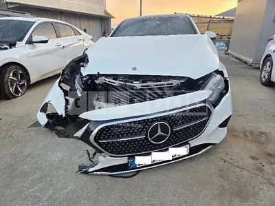 2025 Mercedes-Benz E 200