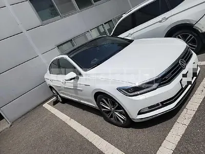 Photo 1 of 14: 2018 Volkswagen Passat GT 2.0 TDI 4MOTION — Korean insurance auction