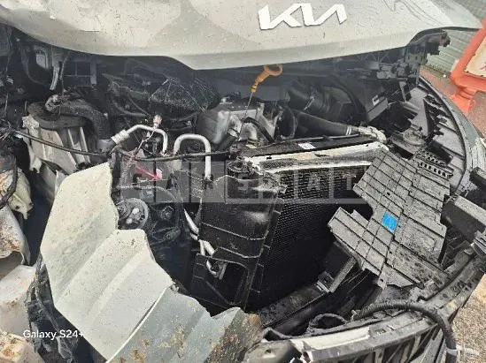 Photo 2 of 14: 2025 Kia Carnival — Korean insurance auction