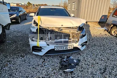 Photo 1 of 33: 2019 Mercedes-Benz E220d, VIN WDDZF0EB5KA526062 — Korean insurance auction