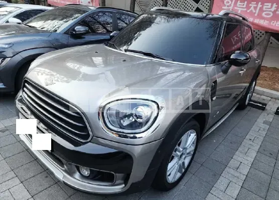 Photo 2 of 18: 2019 MINI Cooper D Countryman ALL4, VIN WMWYY5103K3G74863 — Korean insurance auction