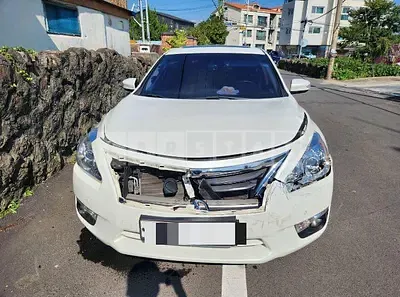 Photo 1 of 13: 2014 Nissan Altima 2.5 — Korean insurance auction