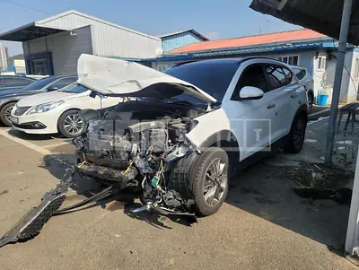 Photo 1 of 4: 2017 Hyundai Tucson, VIN KMHJ3815GJU511789 — Korean insurance auction