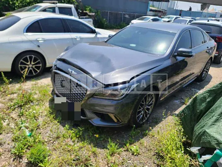 Photo 2 of 11: 2017 Genesis G80 3.3 — Korean insurance auction