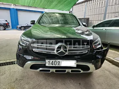 Photo 1 of 20: 2020 Mercedes-Benz GLC300 4Matic, VIN WDC0G8EB4LF746693 — Korean insurance auction