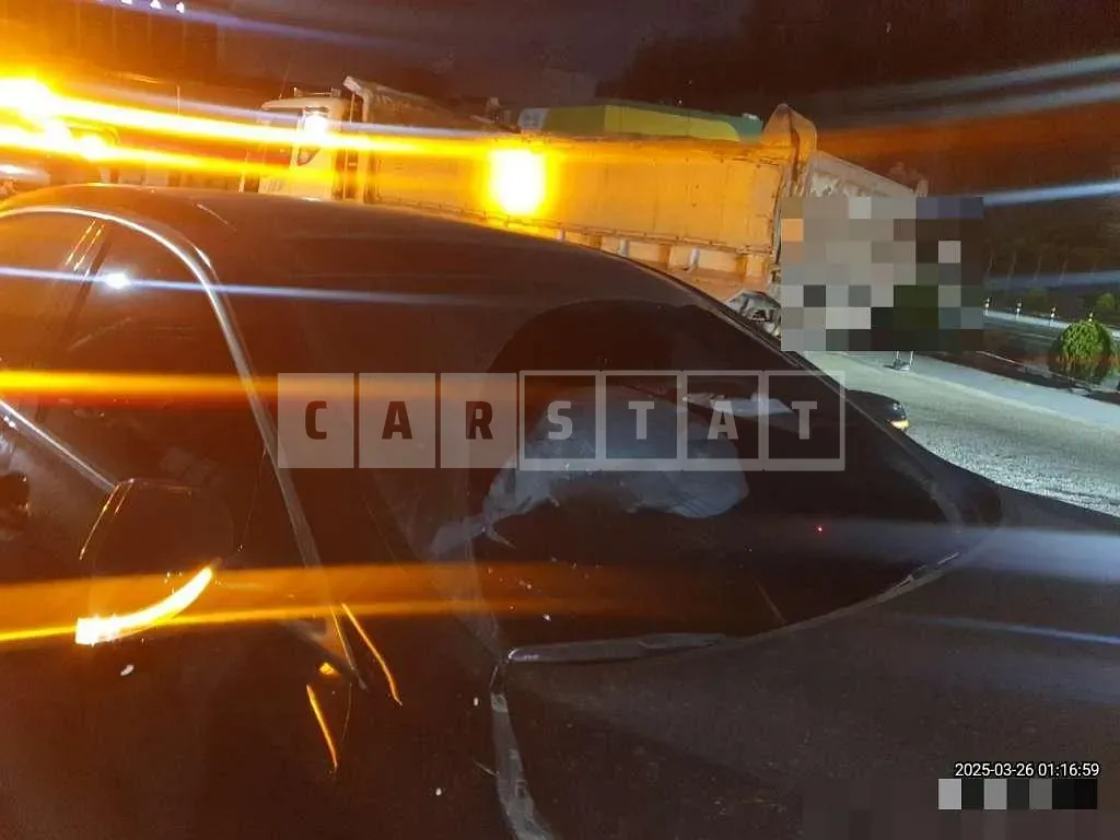 Photo 2 of 7: 2017 Genesis G80 3.3 — Korean insurance auction