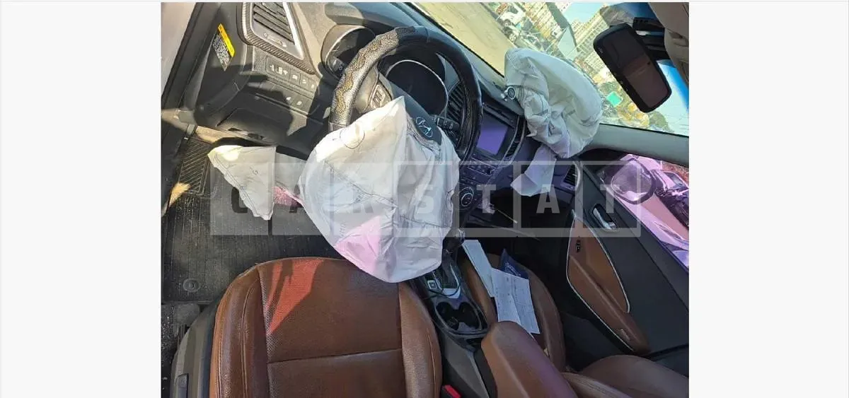 Photo 2 of 9: 2015 Hyundai Santa Fe DM — Korean insurance auction