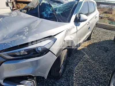 Photo 1 of 24: 2015 Hyundai Tucson, VIN KMHJ281ABGU084334 — Korean insurance auction