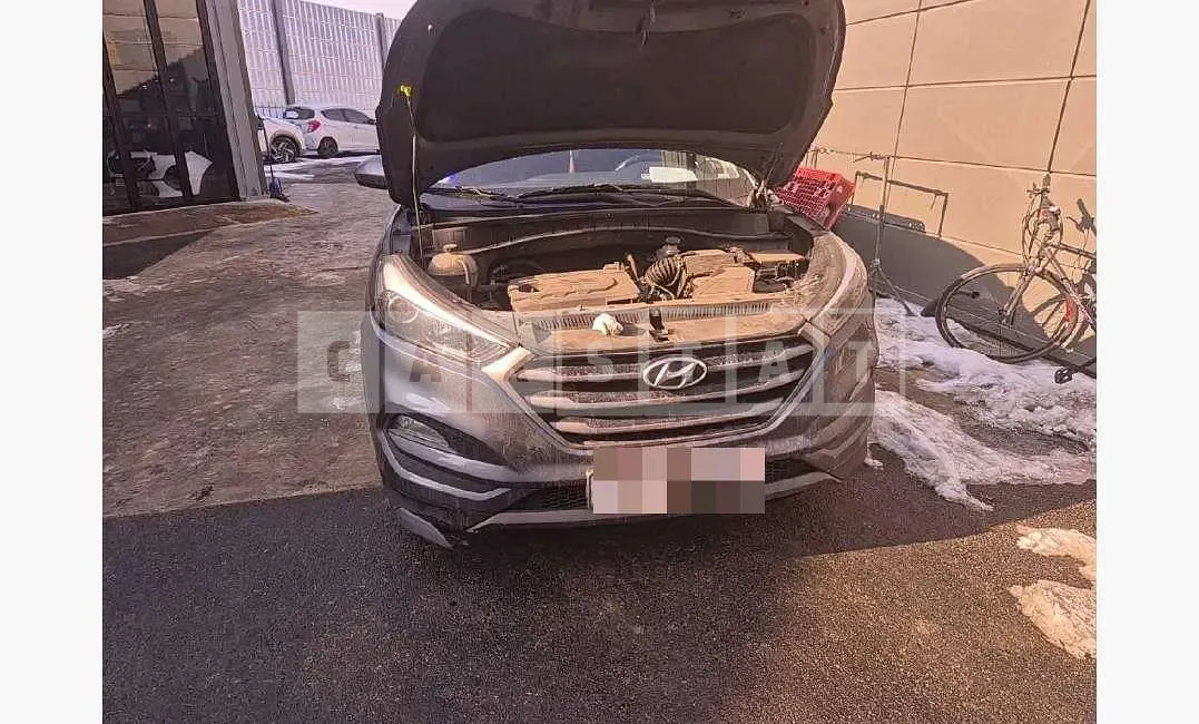 Photo 2 of 23: 2015 Hyundai Tucson — Korean insurance auction