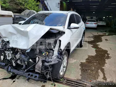 Photo 1 of 10: 2019 Hyundai Tucson, VIN KMHJ381ABKU091545 — Korean insurance auction