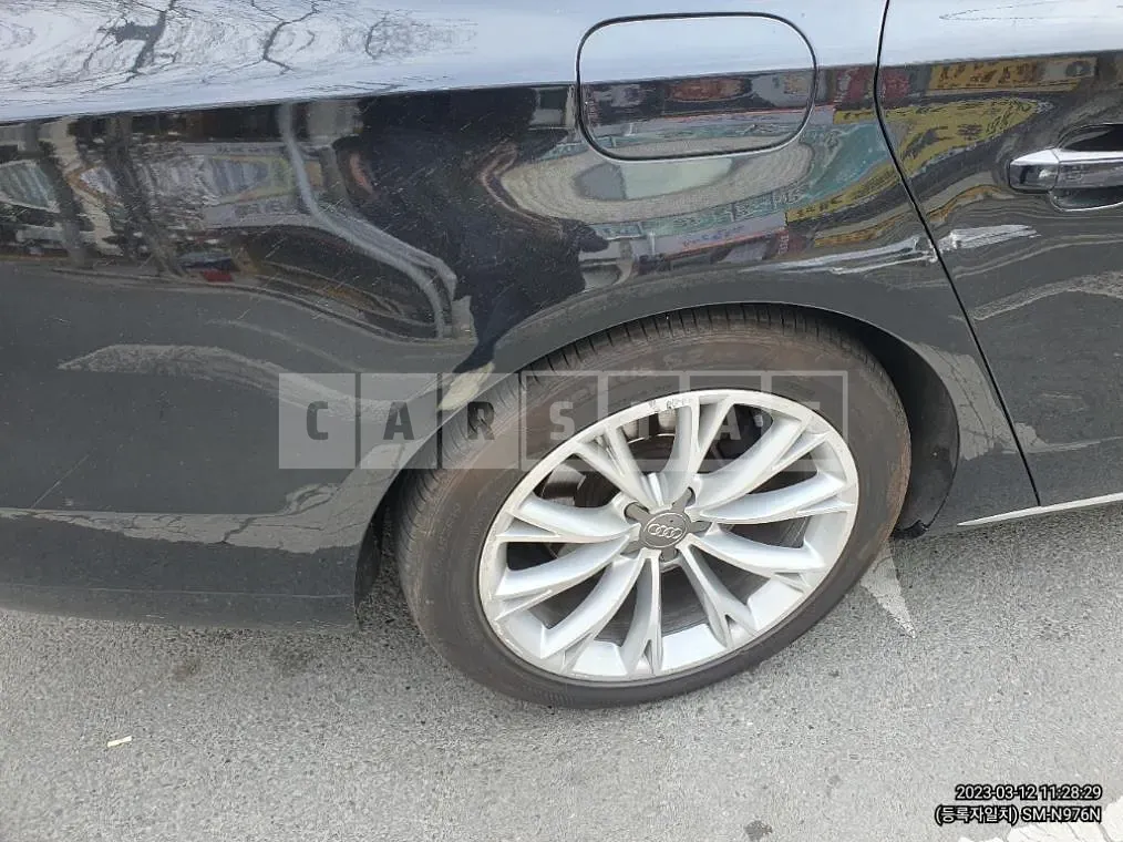 Photo 2 of 27: 2014 Audi A8 Lwb 3.0 TDI quattro — Korean insurance auction