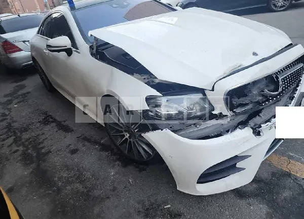 Photo 2 of 17: 2017 Mercedes-Benz E400 4Matic Coupe, VIN WDD1J6GB3HF015411 — Korean insurance auction