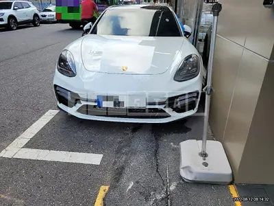 Photo 1 of 30: 2021 Porsche Panamera 4, VIN WP0AJ297XML117165 — Korean insurance auction