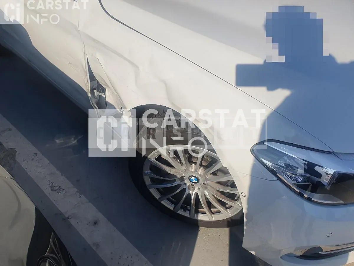 Photo 2 of 10: 2020 BMW 520i Luxury, VIN WBAJK9102LCE37132 — Korean insurance auction