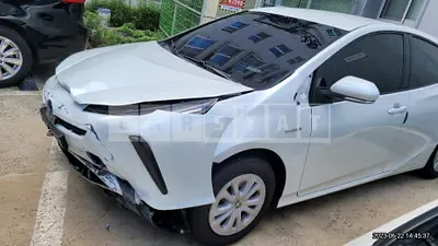 Photo 1 of 16: 2022 Toyota Prius 2WD, VIN JTDKAMFU7N3182843 — Korean insurance auction