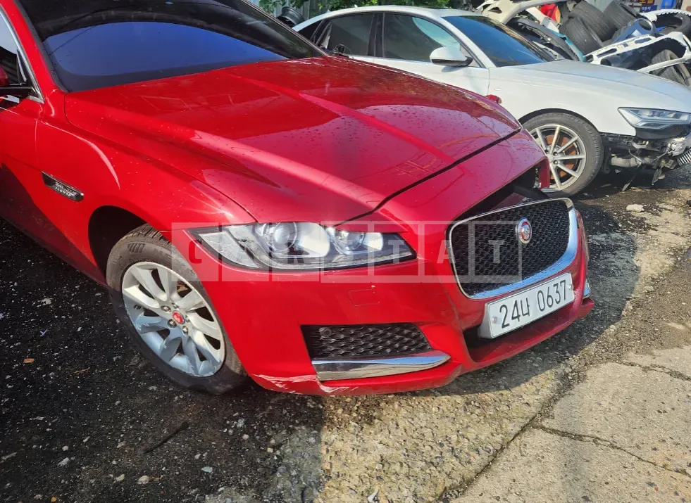 Photo 2 of 19: 2016 Jaguar XF 25T — Korean insurance auction