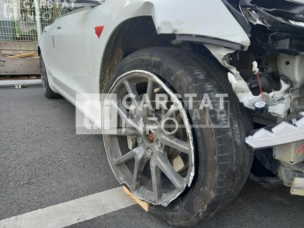 Photo 2 of 13: 2019 Tesla Model 3 Long Range, VIN 5YJ3E1EB7LF585194 — Korean insurance auction