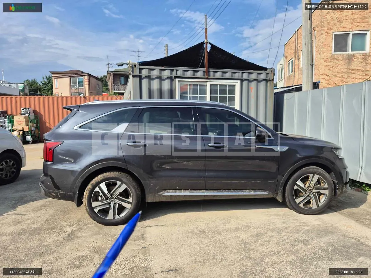 Photo 2 of 17: 2023 Kia Sorento Hybrid, VIN KNARL81GBPA204348 — Korean insurance auction
