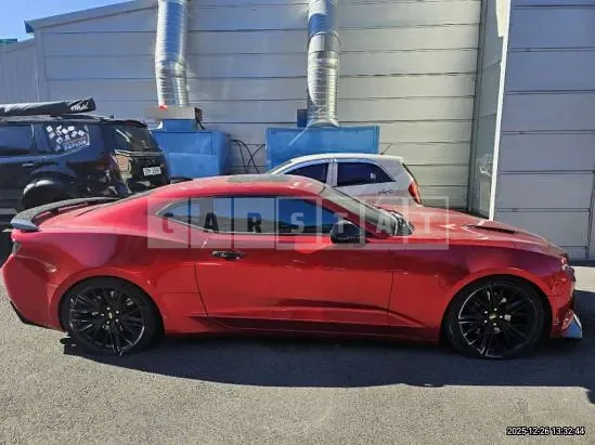 Photo 2 of 9: 2018 Chevrolet Camaro, VIN 1G1F91R70J0139710 — Korean insurance auction