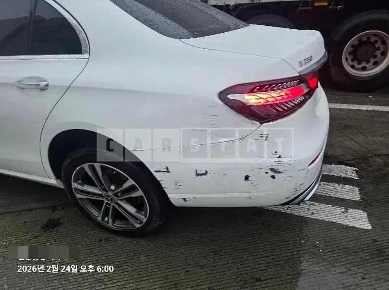 Photo 2 of 11: 2023 Mercedes-Benz E250 — Korean insurance auction