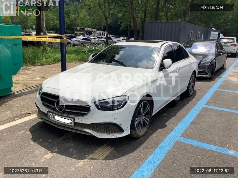 Photo 2 of 11: 2021 Mercedes-Benz E250, VIN W1KZF4FB1MA939444 — Korean insurance auction