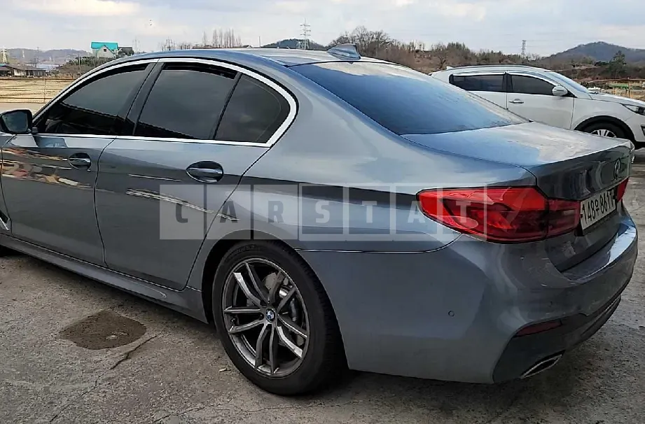 Photo 2 of 19: 2020 BMW 520d, VIN WBAJF3109LWW59664 — Korean insurance auction