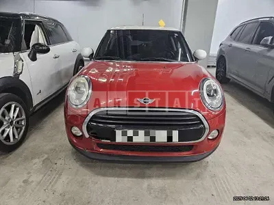 Photo 1 of 18: 2017 MINI Cooper D — Korean insurance auction