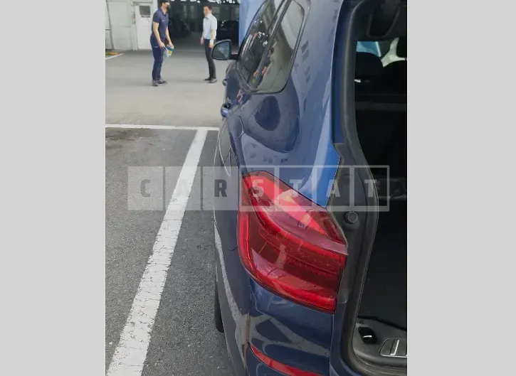 Photo 2 of 9: 2021 BMW X3 xDrive 20i, VIN WBA51BG04M9F53949 — Korean insurance auction